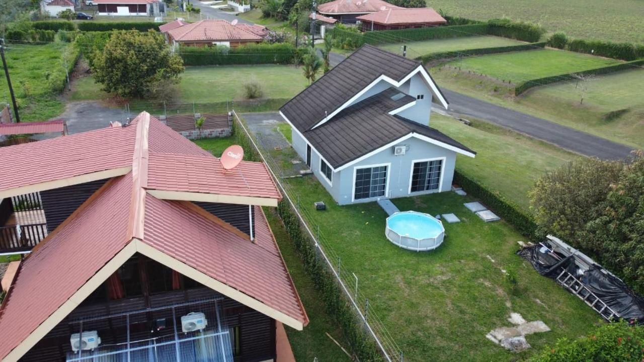 La Fortuna Casa De Las Rosas Volcan Arenal מראה חיצוני תמונה